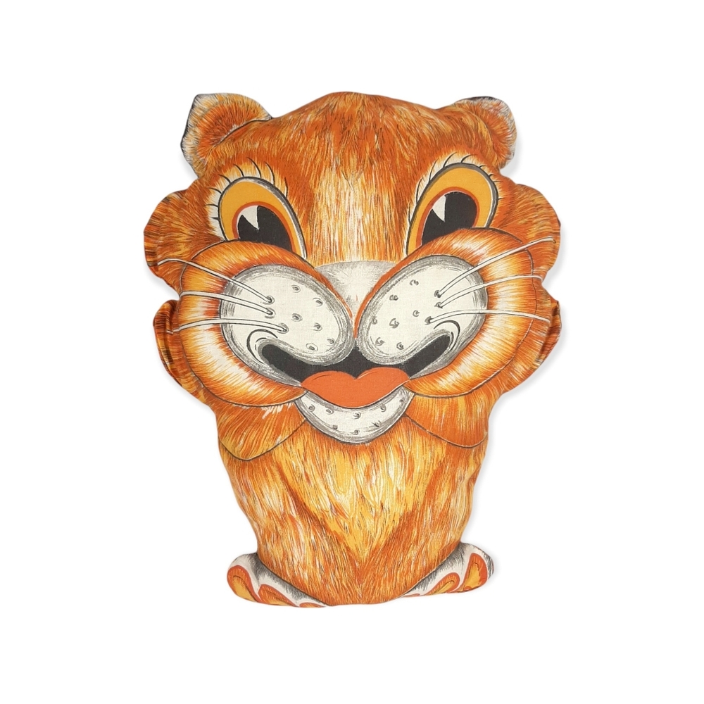 70s Vintage Richard the Lion Cut and Sew Pillow